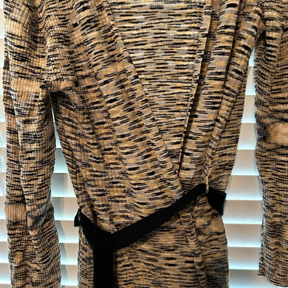 🎯Hilliard & Hanson Belted Sweater - Picture 1 of 5